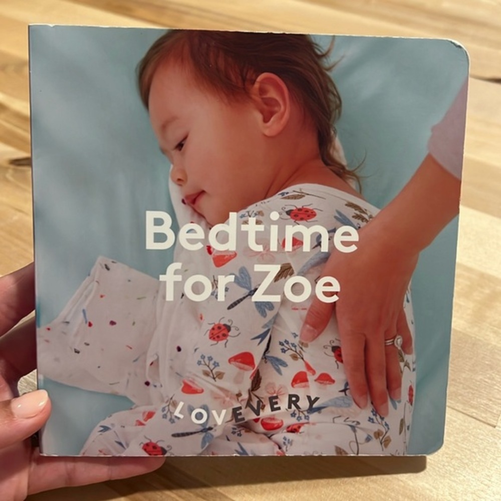 UEC LOVEVERY HARD BOARD BOOK - BEDTIME FOR ZOE
